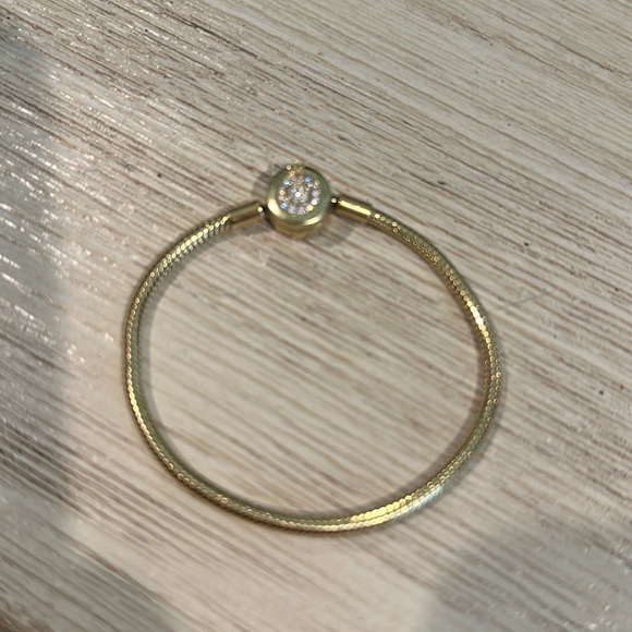 Pandora Moments Sparkling Crown O Snake Chain Bracelet AUTH. - Picture 2 of 5